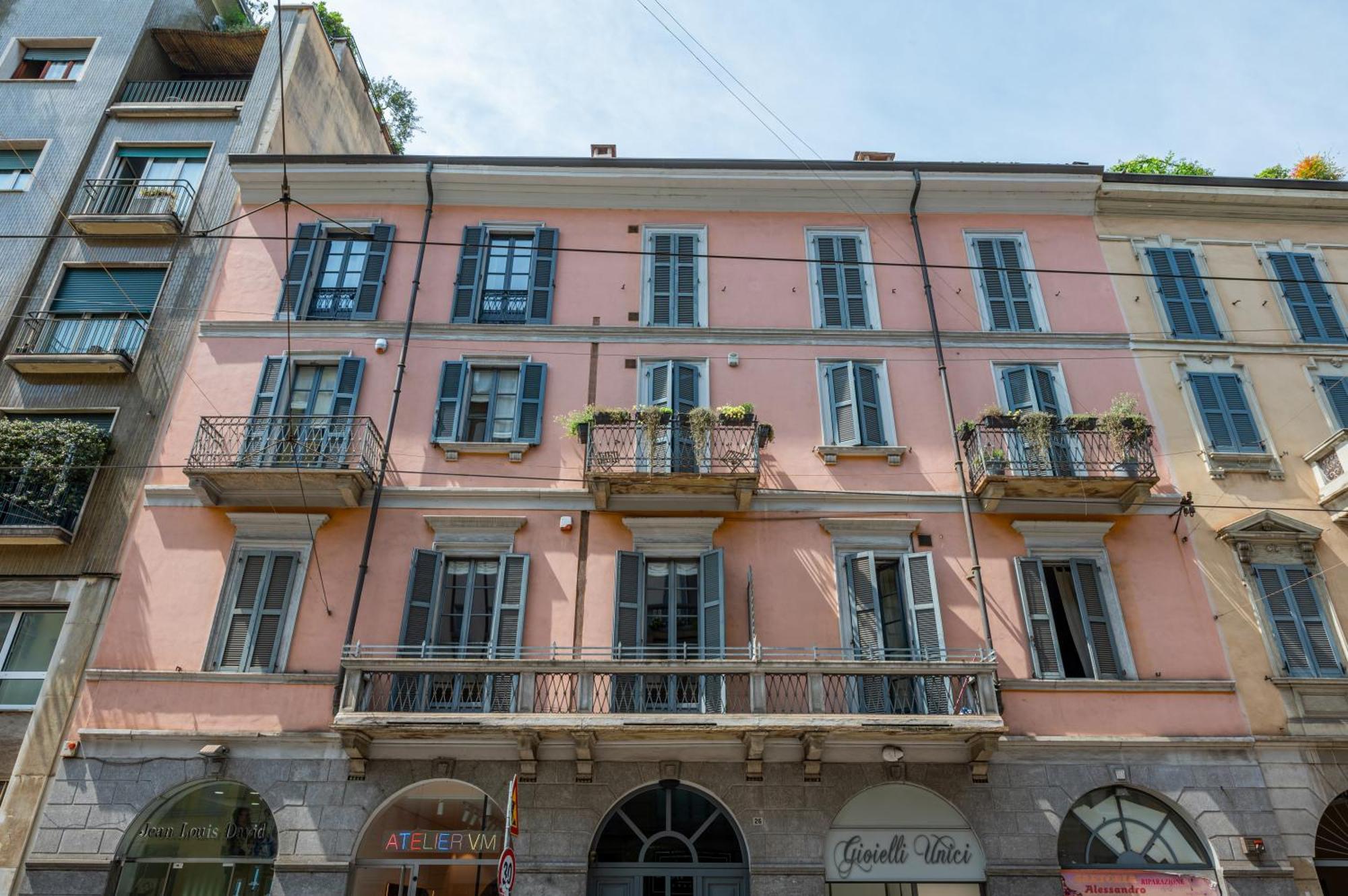 De Amicis' Nest - City Center — Photos 1